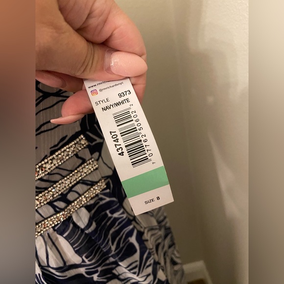 R&M Richards Dress - Picture 7 of 10